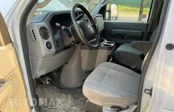 2016 Ford Super Duty E-350 Cutaway DRW - miniatura 12