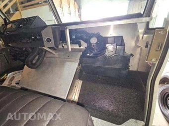 2016 Ford Super Duty E-350 Stripped Chassis DRW - miniatura 18