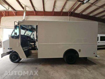 2016 Ford Super Duty E-350 Stripped Chassis DRW - miniatura 29