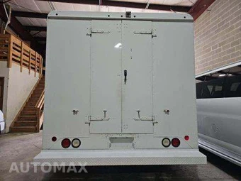 2016 Ford Super Duty E-350 Stripped Chassis DRW - miniatura 35