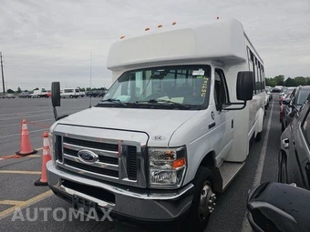 2016 Ford Super Duty E-450 Cutaway DRW 158.0" WB