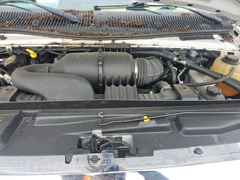 2016 Ford Super Duty E-450 Cutaway DRW 158.0" WB - miniatura 17