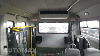 2016 Ford Super Duty E-450 Cutaway DRW 158.0" WB - miniatura 20