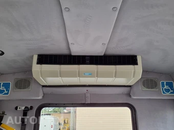 2016 Ford Super Duty E-450 Cutaway DRW - miniatura 19