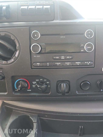 2016 Ford Super Duty E-450 Cutaway DRW - miniatura 10