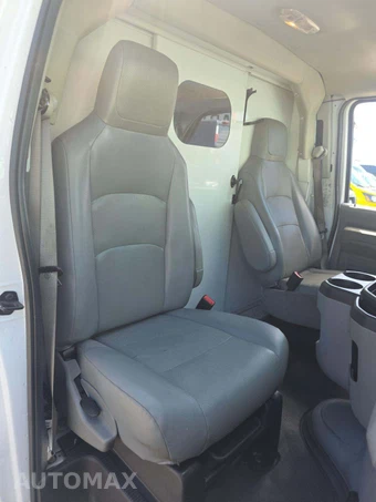 2016 Ford Super Duty E-450 Cutaway DRW - miniatura 14