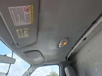2016 Ford Super Duty E-450 Cutaway DRW - miniatura 17