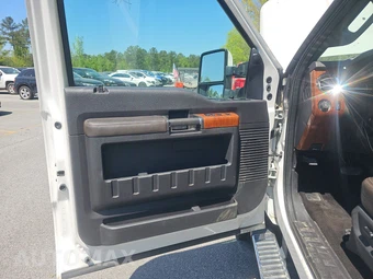 2016 Ford Super Duty F-250 King Ranch Crew Cab Medium Bed - miniatura 9