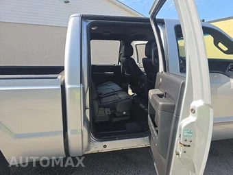 2016 Ford Super Duty F-250 Lariat Crew Cab Medium Bed - miniatura 13