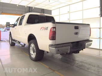 2016 Ford Super Duty F-250 Lariat Crew Cab Medium Bed - miniatura 6