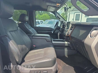 2016 Ford Super Duty F-250 Lariat Crew Cab Medium Bed - miniatura 15