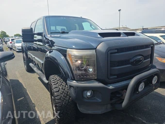 2016 Ford Super Duty F-250 Lariat Crew Cab Medium Bed - miniatura 3