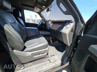 2016 Ford Super Duty F-250 Lariat Crew Cab Medium Bed - miniatura 18