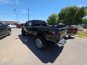 2016 Ford Super Duty F-250 Lariat Crew Cab Medium Bed - miniatura 2