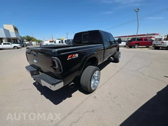 2016 Ford Super Duty F-250 Lariat Crew Cab Medium Bed - miniatura 3