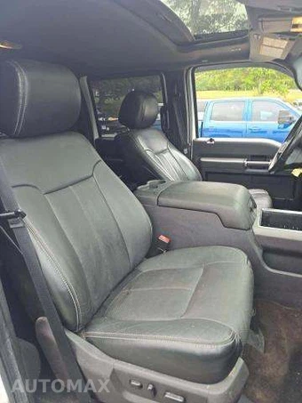 2016 Ford Super Duty F-250 Lariat Crew Cab Medium Bed - miniatura 17