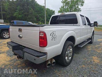 2016 Ford Super Duty F-250 Lariat Crew Cab Medium Bed - miniatura 3