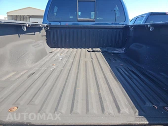 2016 Ford Super Duty F-250 Lariat Crew Cab Medium Bed - miniatura 16