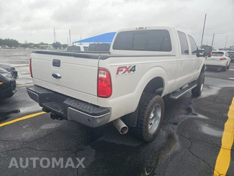 2016 Ford Super Duty F-250 Lariat Crew Cab Medium Bed - miniatura 4