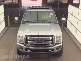 2016 Ford Super Duty F-250 Lariat Crew Cab Medium Bed - miniatura 2