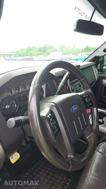 2016 Ford Super Duty F-250 Lariat Crew Cab Medium Bed - miniatura 25