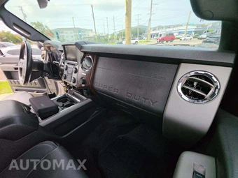 2016 Ford Super Duty F-250 Lariat Crew Cab Medium Bed - miniatura 19
