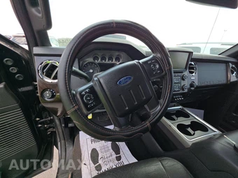 2016 Ford Super Duty F-250 Platinum Crew Cab Medium Bed - miniatura 10