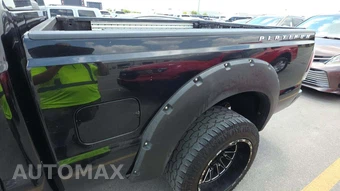 2016 Ford Super Duty F-250 Platinum Crew Cab Medium Bed - miniatura 25