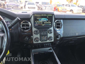 2016 Ford Super Duty F-250 Platinum Crew Cab Medium Bed - miniatura 10