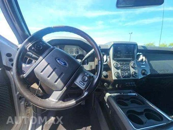 2016 Ford Super Duty F-250 Platinum Crew Cab Medium Bed - miniatura 10