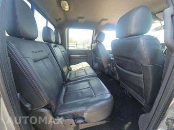 2016 Ford Super Duty F-250 Platinum Crew Cab Medium Bed - miniatura 16