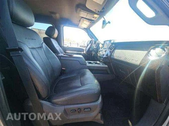 2016 Ford Super Duty F-250 Platinum Crew Cab Medium Bed - miniatura 18