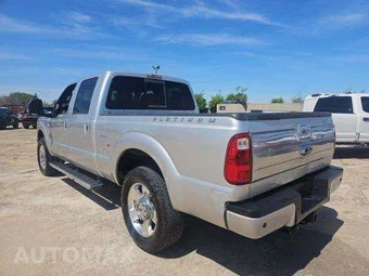 2016 Ford Super Duty F-250 Platinum Crew Cab Medium Bed - miniatura 4