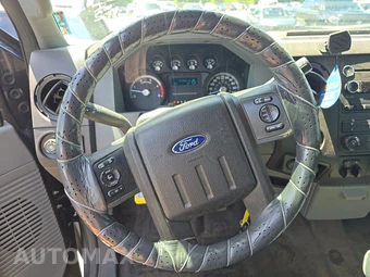 2016 Ford Super Duty F-250 XL Crew Cab Long Bed - miniatura 10
