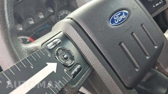 2016 Ford Super Duty F-250 XL Crew Cab Long Bed - miniatura 23