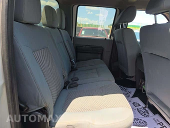 2016 Ford Super Duty F-250 XL Crew Cab Medium Bed - miniatura 16