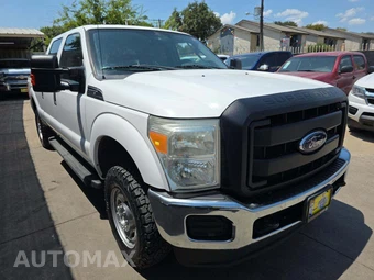 2016 Ford Super Duty F-250 XL Crew Cab Medium Bed - miniatura 4