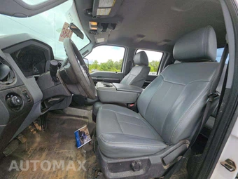2016 Ford Super Duty F-250 XL Crew Cab Medium Bed - miniatura 3