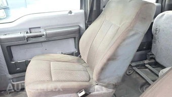 2016 Ford Super Duty F-250 XL Crew Cab Medium Bed - miniatura 36