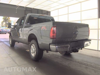 2016 Ford Super Duty F-250 XL Crew Cab Medium Bed - miniatura 6