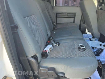 2016 Ford Super Duty F-250 XL Crew Cab Medium Bed - miniatura 13