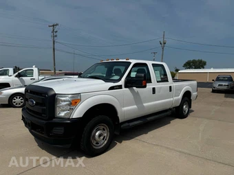 2016 Ford Super Duty F-250 XL Crew Cab Short Bed - miniatura 2