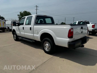 2016 Ford Super Duty F-250 XL Crew Cab Short Bed - miniatura 7