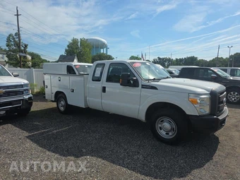 2016 Ford Super Duty F-250 XL Extended Cab Long Bed w/Rear Doors - miniatura 3