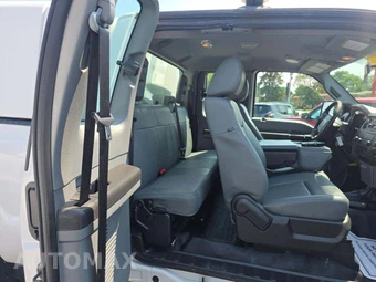 2016 Ford Super Duty F-250 XL Extended Cab Medium Bed w/Rear Doors - miniatura 16
