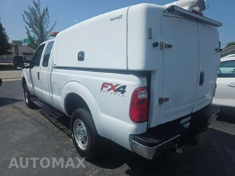 2016 Ford Super Duty F-250 XL Extended Cab Medium Bed w/Rear Doors - miniatura 2