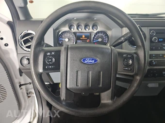 2016 Ford Super Duty F-250 XLT Crew Cab Medium Bed - miniatura 10