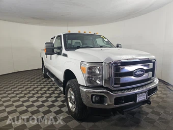 2016 Ford Super Duty F-250 XLT Crew Cab Medium Bed - miniatura 3