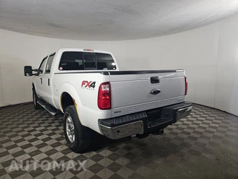 2016 Ford Super Duty F-250 XLT Crew Cab Medium Bed - miniatura 6