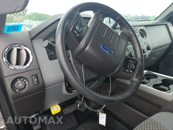 2016 Ford Super Duty F-250 XLT Crew Cab Medium Bed - miniatura 10